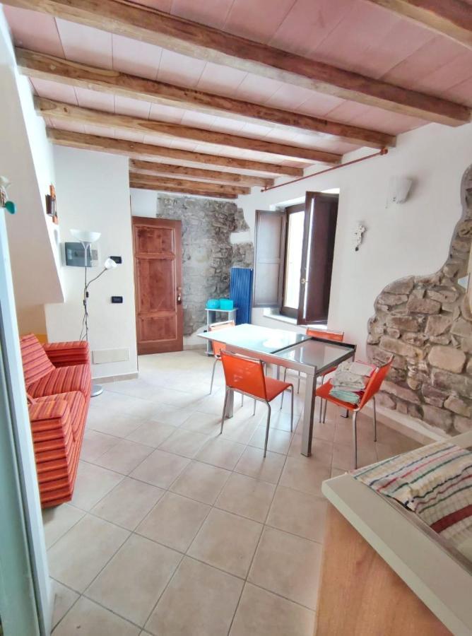 קורניליה Il Gabbiano Apartment מראה חיצוני תמונה