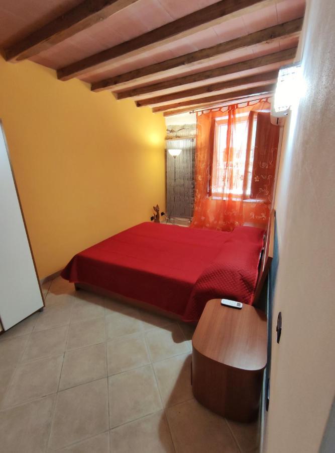 קורניליה Il Gabbiano Apartment מראה חיצוני תמונה